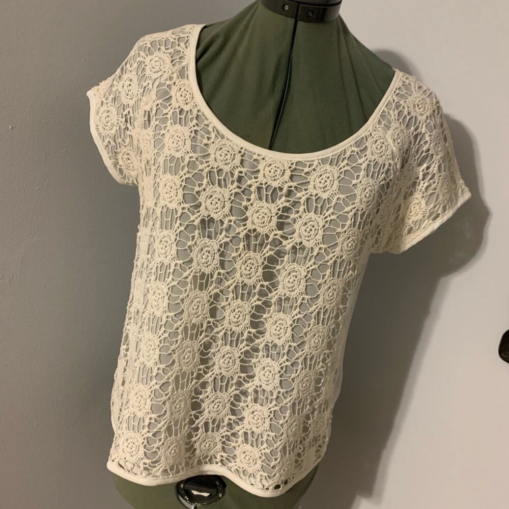 Lauren Conrad Crochet Sheer Short Sleeve Top White Small - Picture 2 of 6